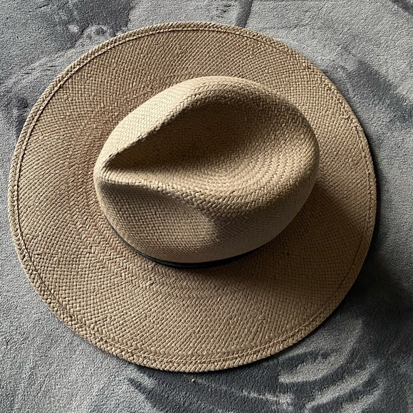 Janessa Leone Packable Straw Hat ‘Valentine’ - Picture 2 of 11